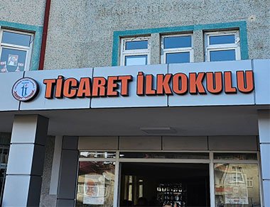 Ticaret İlkokulu Pleksi Kutu Harf Tabela